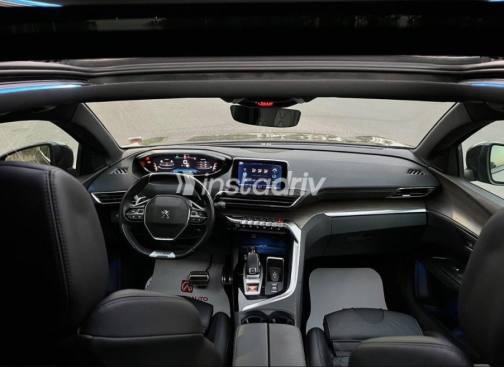 Peugeot 5008 2023 Gray Manual Used for Sale in Sheikh Zayed City - 5