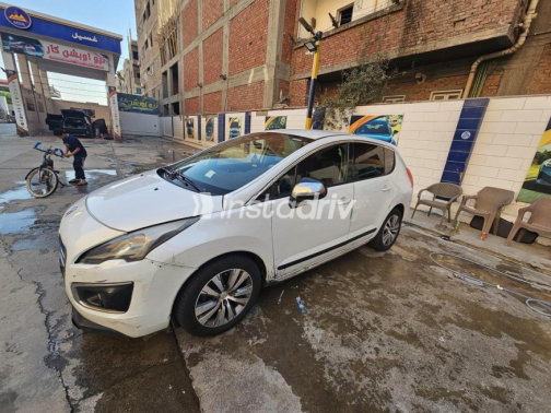 Peugeot 3008 2014 White Automatic Used for Sale in Sohag - 6