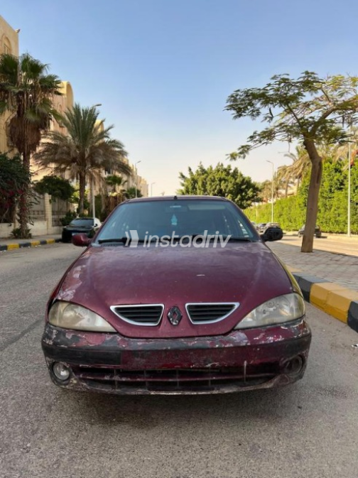 Renault Megane 2001 Burgundy Manual Used for Sale in Cairo - 1