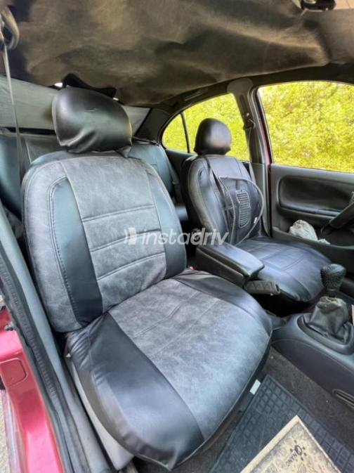 Renault Megane 2001 Burgundy Manual Used for Sale in Cairo - 6