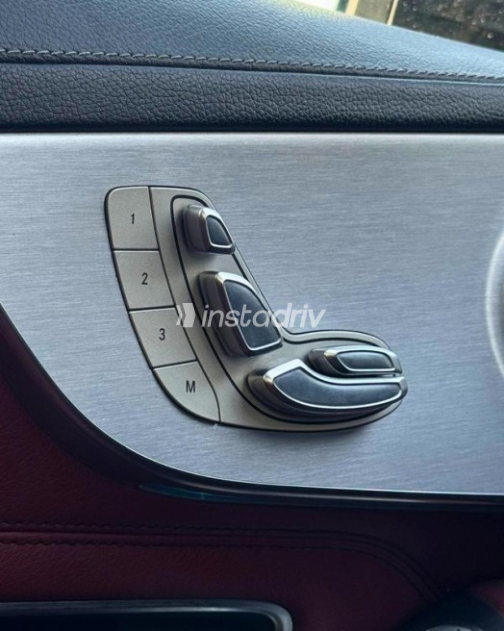 Mercedes C 180 2017 Silver Automatic Used for Sale in Cairo - 9