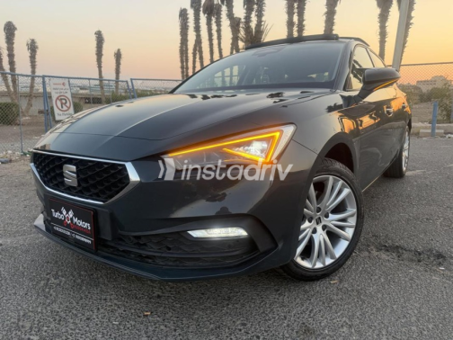 Seat Leon 2026 Black Automatic Used for Sale in Nasr city - 2