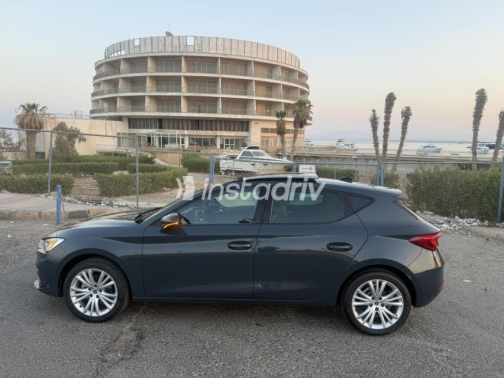 Seat Leon 2026 Black Automatic Used for Sale in Nasr city - 8