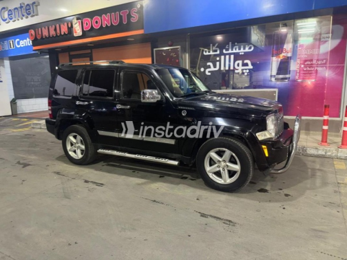 Jeep Cherokee 2012 Black Automatic Used for Sale in Maadi - 5