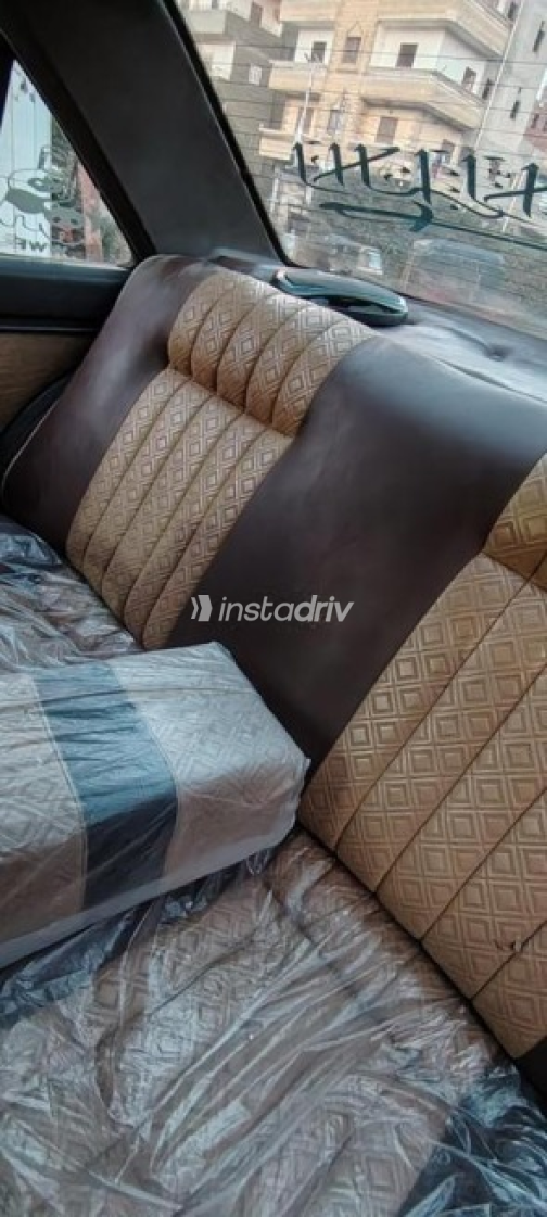 Peugeot 405 1989 White Manual Used for Sale in Mansoura - 3
