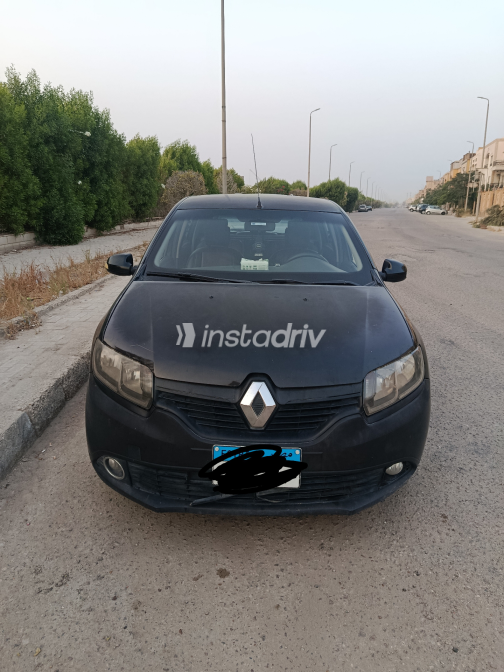 Renault Sandero 2016 Black Automatic Used for Sale in Greater Cairo ( Cairo + Giza) - 5