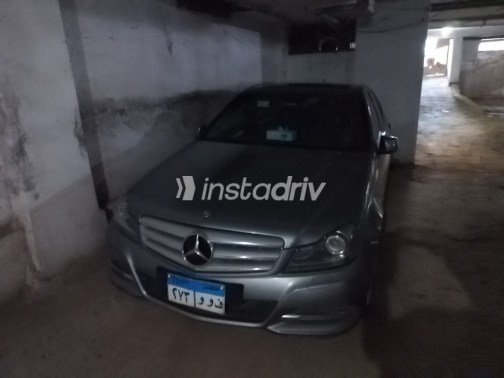 Mercedes C 200 2013 Gray Automatic Used for Sale in Greater Cairo ( Cairo + Giza) - 3