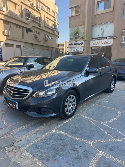 مرسيدس E 200 2014 رمادي أوتوماتيك مستعملة للبيع في القاهرة الكبرى ( القاهرة - الجيزة) - 2