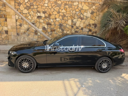 Mercedes C 180 2022 Black Automatic Used for Sale in Greater Cairo ( Cairo + Giza) - 7
