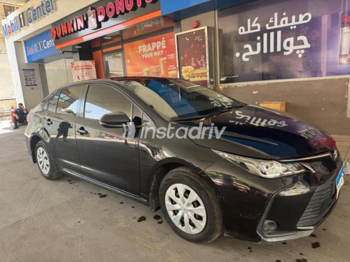تويوتا كورولا 2022 أسود أوتوماتيك مستعملة للبيع في المعادى - 6