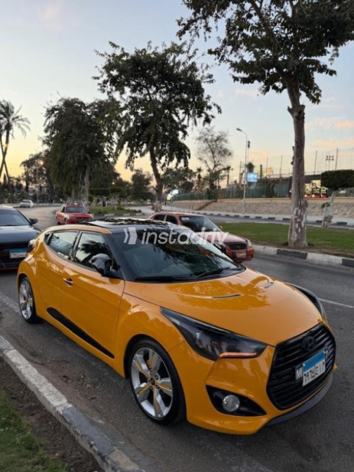 Hyundai Veloster 2012 Yellow Automatic Used for Sale in 6 October - 3