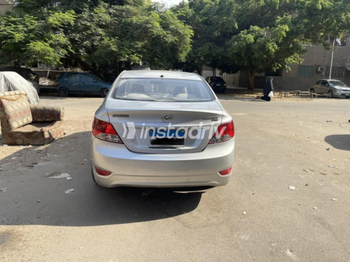 Hyundai Accent RB 2012 Silver Automatic Used for Sale in El Haram - 2