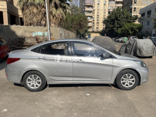 Hyundai Accent RB 2012 Silver Automatic Used for Sale in El Haram - 3