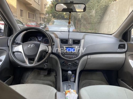 Hyundai Accent RB 2012 Silver Automatic Used for Sale in El Haram - 5