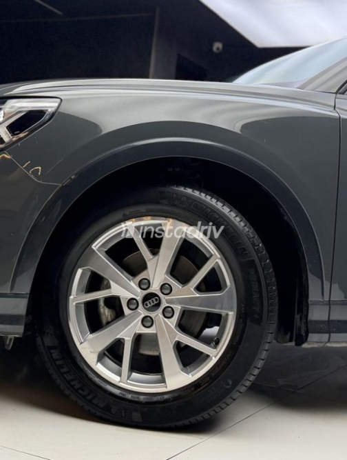 Audi Q3 2024 Gray Automatic Used for Sale in Cairo - 8