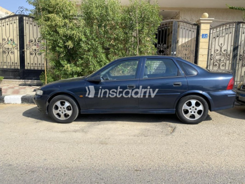 Opel Vectra 2002 Dark Blue Automatic Used for Sale in Al Shorouk - 2