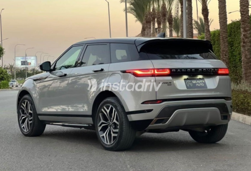 Land Rover Range Rover Evoque 2023 Gray Automatic Used for Sale in Sheikh Zayed City - 3