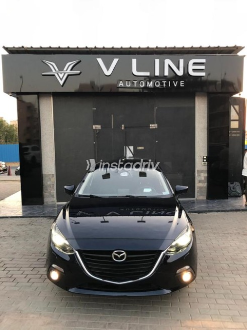 Mazda 3 2017 Dark Blue Automatic Used for Sale in Cairo - 3