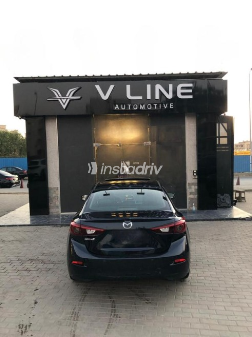 Mazda 3 2017 Dark Blue Automatic Used for Sale in Cairo - 4