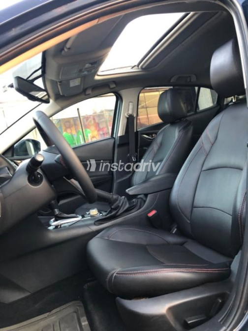 Mazda 3 2017 Dark Blue Automatic Used for Sale in Cairo - 6