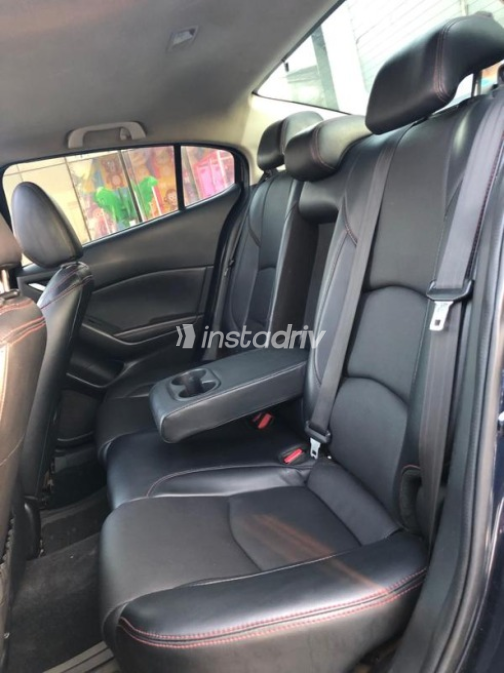 Mazda 3 2017 Dark Blue Automatic Used for Sale in Cairo - 9