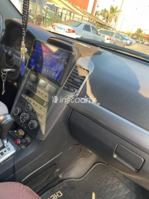 Chevrolet Captiva 2011 Black Automatic Used for Sale in Cairo - 8