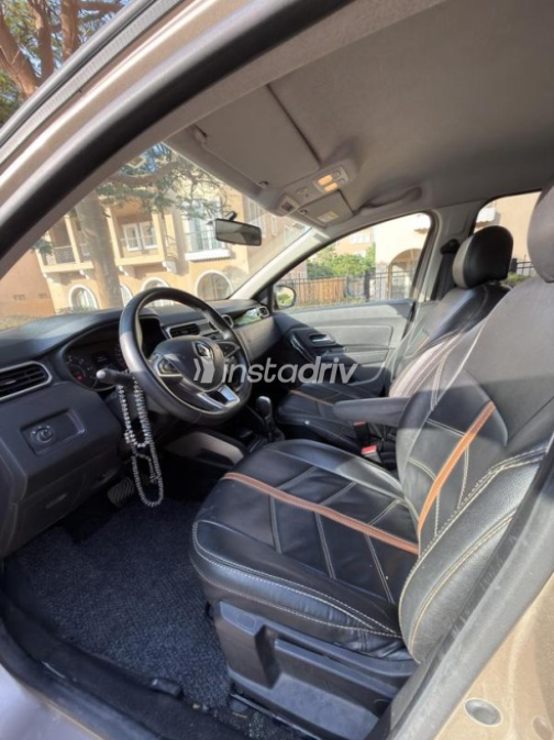 Renault Duster 2019 Bronze Automatic Used for Sale in Greater Cairo ( Cairo + Giza) - 7