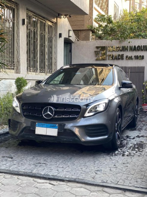 مرسيدس GLA 180 2020 رمادي أوتوماتيك مستعملة للبيع في مصر الجديدة - 4