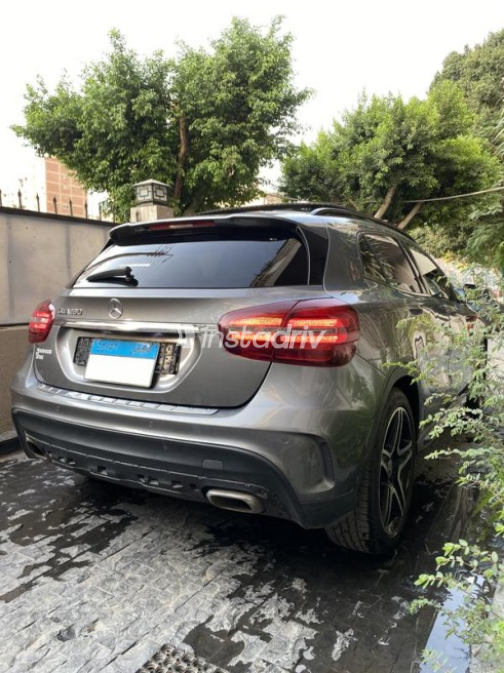مرسيدس GLA 180 2020 رمادي أوتوماتيك مستعملة للبيع في مصر الجديدة - 7