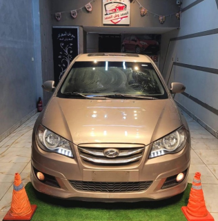Hyundai Elantra 2017 Gold Automatic Used for Sale in Greater Cairo ( Cairo + Giza)
