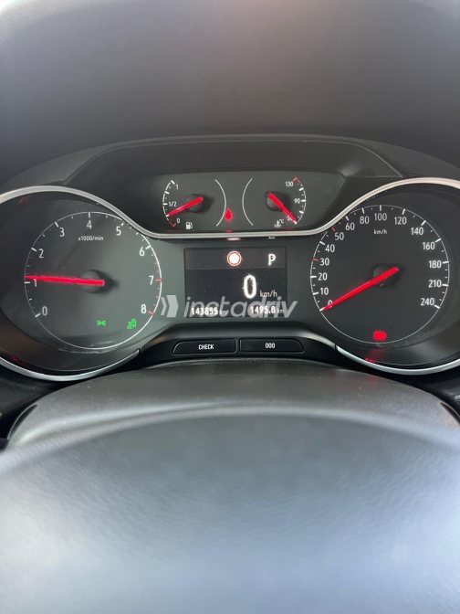 Opel Grandland 2020 Silver Automatic Used for Sale in Greater Cairo ( Cairo + Giza) - 3