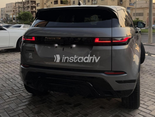 Land Rover Range Rover Evoque 2024 Gray Automatic Used for Sale in Sheikh Zayed City - 4