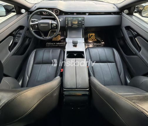 Land Rover Range Rover Evoque 2024 Gray Automatic Used for Sale in Sheikh Zayed City - 8