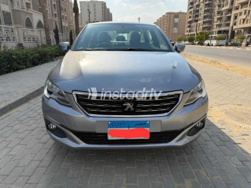 Peugeot 301 2020 Gray Automatic Used for Sale in Nasr city - 8