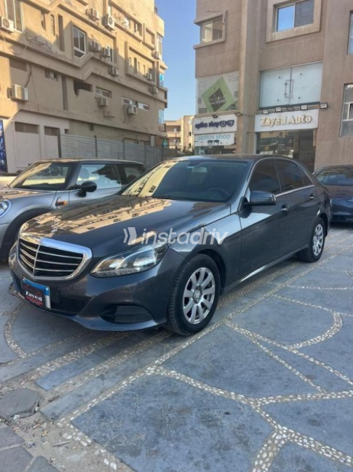 مرسيدس A 200 2014 أسود أوتوماتيك مستعملة للبيع في مدينة الشيخ زايد - 4
