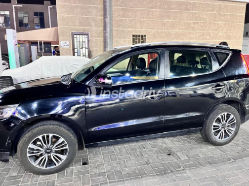جيلي امجراند X7 2019 أسود أوتوماتيك مستعملة للبيع في القاهرة - 4