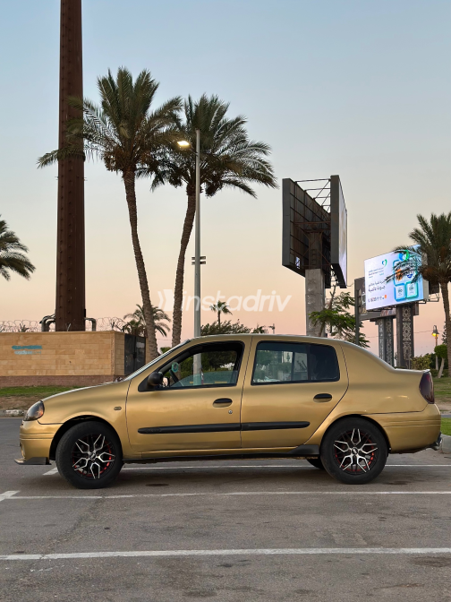 Renault Clio 2001 Gold Manual Used for Sale in Greater Cairo ( Cairo + Giza) - 4