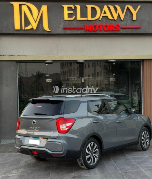 Ssang Yong Tivoli XLV 2021 Gray Automatic Used for Sale in El Katameya - 2