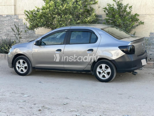 Renault Logan 2015 Gold Manual Used for Sale in Alexandria - 1