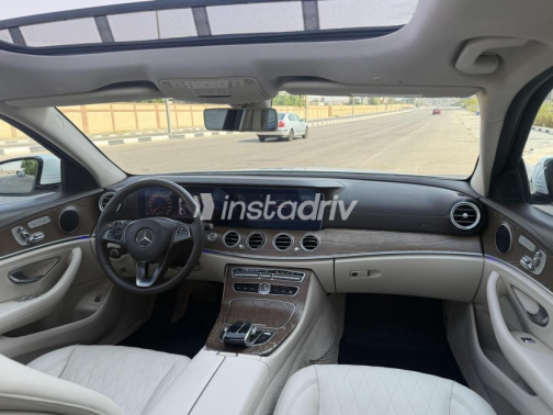 Mercedes E 200 2018 White Automatic Used for Sale in Nasr city - 8