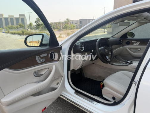 Mercedes E 200 2018 White Automatic Used for Sale in Nasr city - 9