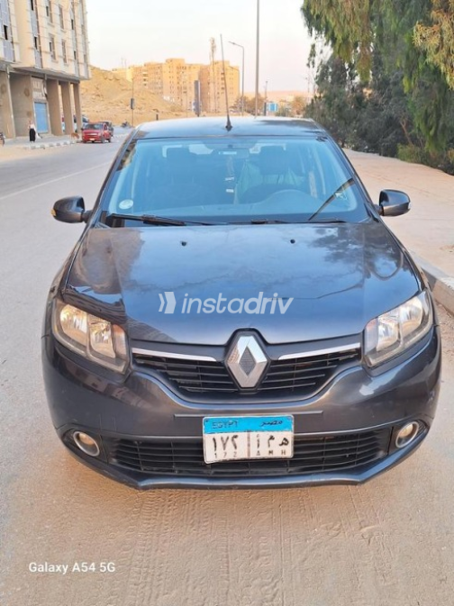 Renault Logan 2017 Gray Automatic Used for Sale in Maadi - 2