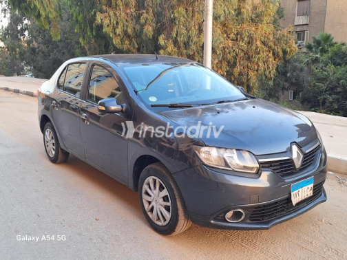 Renault Logan 2017 Gray Automatic Used for Sale in Maadi - 3