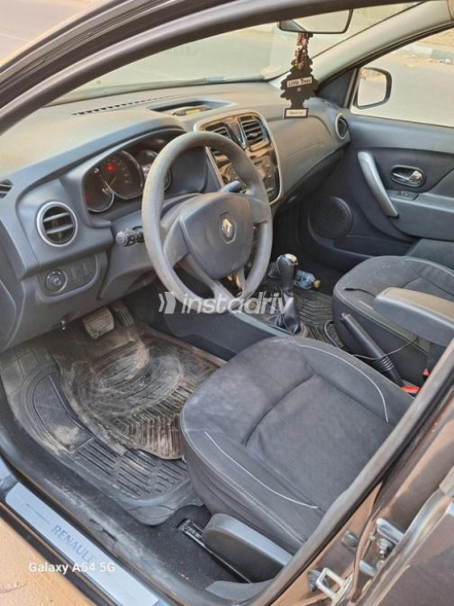 Renault Logan 2017 Gray Automatic Used for Sale in Maadi - 6