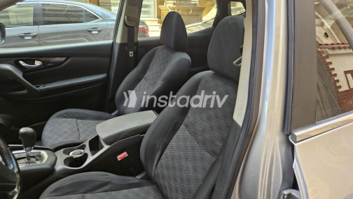 Nissan Qashqai 2017 Silver Automatic Used for Sale in Alexandria - 5