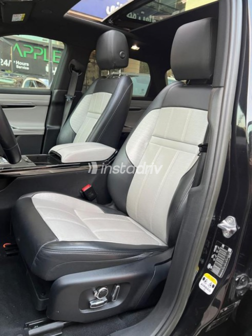 Land Rover Range Rover Evoque 2023 Black Automatic Used for Sale in Heliopolis - 3