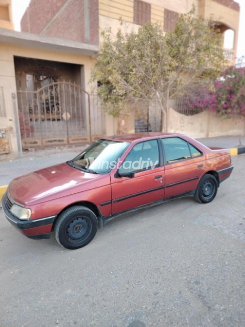 بيجو 505 1995 أحمر غامق يدوي مستعملة للبيع في القاهرة - 4