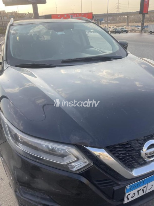 Nissan Qashqai 2019 Black Automatic Used for Sale in Cairo - 4