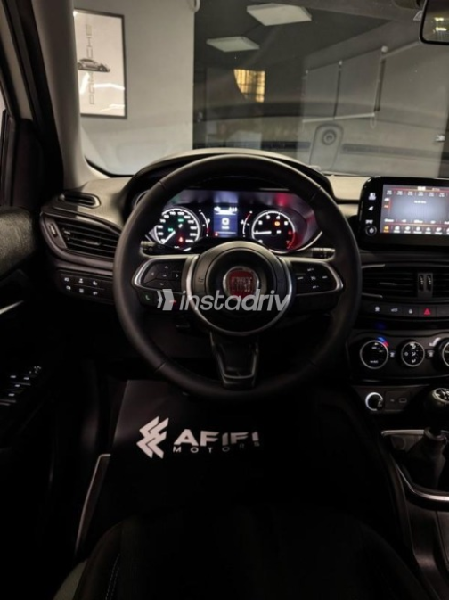 Fiat Tipo 2024 Silver Manual Used for Sale in Cairo - 9