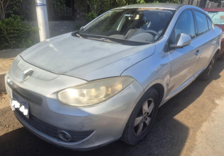 Renault Fluence 2011 Silver Automatic Used for Sale in Cairo
